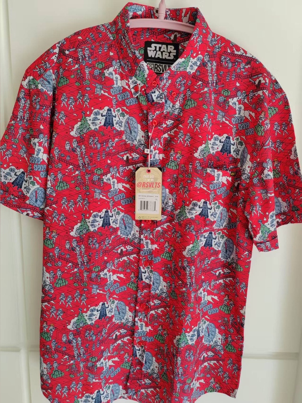 L - RSVLTS Star Wars Christmas Vaders Little Helpers Short Sleeve Red